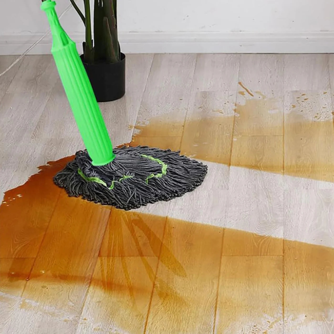 Premium Microfiber Floor Cleaning Mop – Durable & Easy to Use